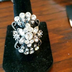 WHITE RHINESTONES FASHION RING